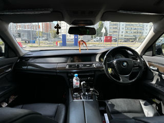 BMW 7 Series foto 10