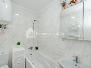 Casă de vânzare în Ialoveni, 2 nivele, cu reparație, teren 14 ari.  foto 11