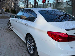 BMW 5 Series foto 3