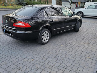 Skoda Superb foto 2