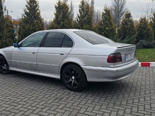 BMW 5 Series foto 5