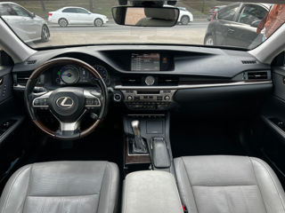 Lexus ES Series фото 11