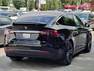 Tesla Model X foto 3