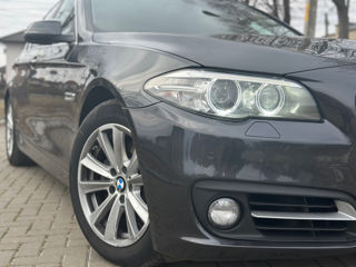 BMW 5 Series foto 2