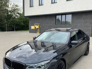 BMW 7 Series foto 10