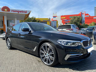 BMW 5 Series foto 1