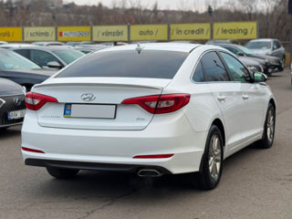 Hyundai Sonata foto 5