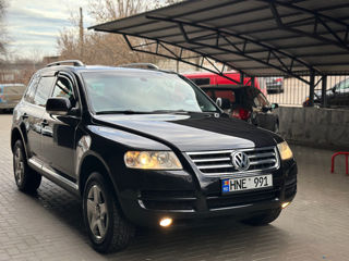 Volkswagen Touareg foto 3