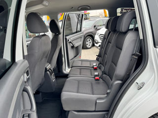 Volkswagen Touran foto 16