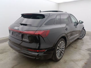 Audi e-tron foto 3