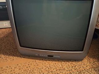 Телевизор 200 лей. foto 1