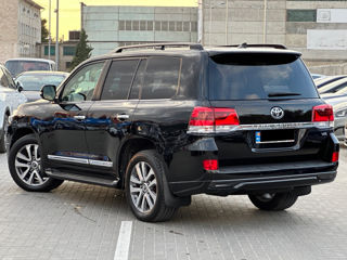 Toyota Land Cruiser foto 3