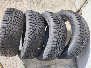 Продам комплект зимних шин 205/60 R 16 96Т "Maxxis" в отличном состоянии