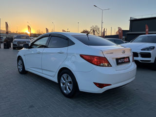 Hyundai Solaris foto 4