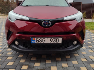 Toyota C-HR foto 3