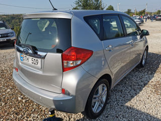 Subaru Trezia foto 5