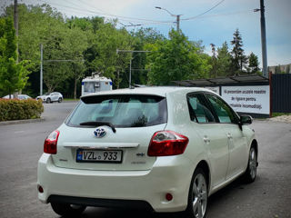 Toyota Auris foto 8