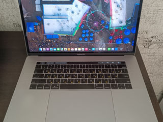 MacBook Pro 2019 Touch Bar