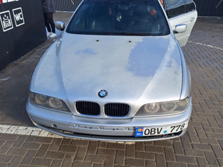 BMW 5 Series foto 5