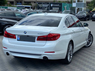 BMW 5 Series foto 3