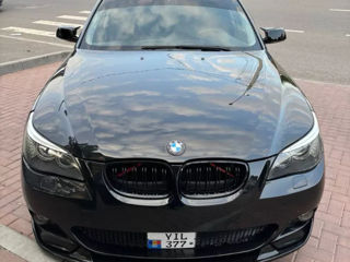 BMW 5 Series foto 6