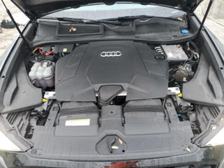 Audi Q8 foto 12