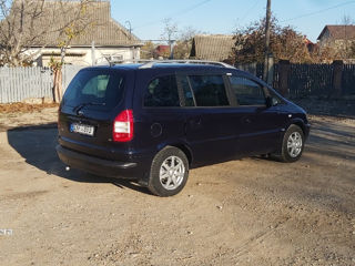 Opel Zafira foto 5