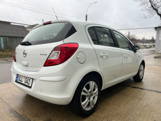 Opel Corsa foto 6