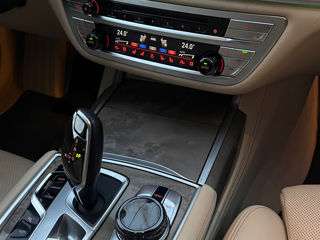 BMW 7 Series foto 14