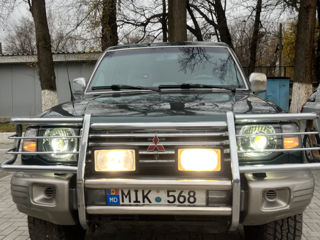 Mitsubishi Pajero foto 3