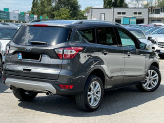 Ford Kuga foto 3