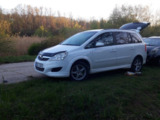 Opel Zafira foto 8