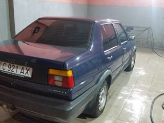 Volkswagen Jetta foto 4