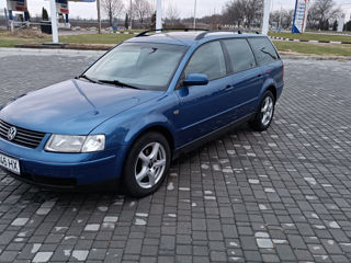 Volkswagen Passat foto 3