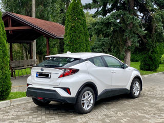 Toyota C-HR foto 4