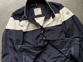 Продаю Мужскую Куртку Moncler Оригинал foto 6