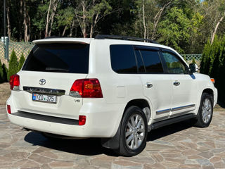 Toyota Land Cruiser foto 4