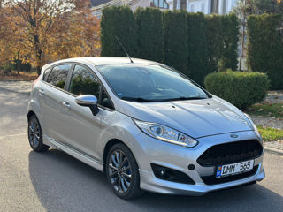 Ford Fiesta foto 3