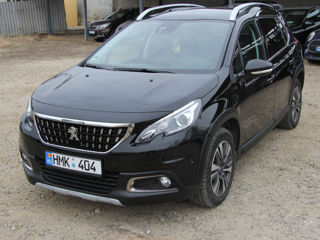 Peugeot 2008 foto 1