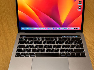 MacBook Pro 13, Touch Bar, 2,4GHz, 8GB, 512GB, A1989, Cutie foto 2