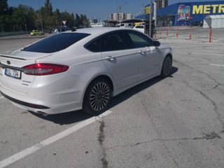 Ford Fusion foto 4