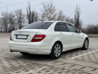 Mercedes C-Class foto 4