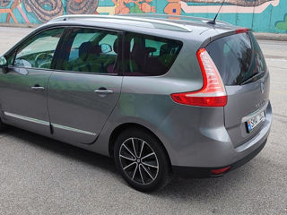 Renault Grand Scenic foto 3