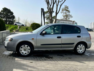 Nissan Almera foto 3