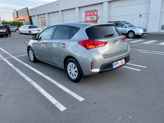 Toyota Auris foto 3