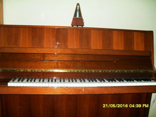 Продаю пианино Ronisch foto 1