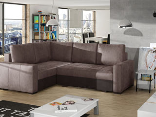 Canapea spațioasă pentru confortul tău zilnic