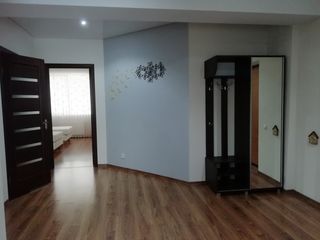 Apartament cu 2 camere, 62 m², Buiucani, Chișinău foto 7