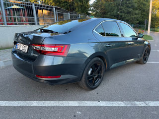 Skoda Superb foto 5