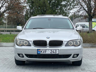 BMW 7 Series foto 2